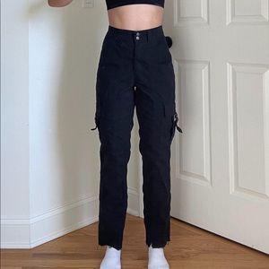 GARAGE Black Cargo Pangs 🖤🤎
Size XS